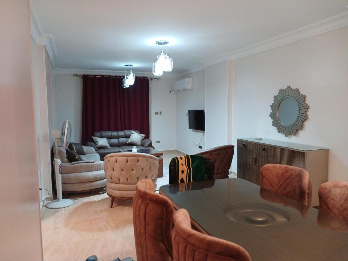 Apartmán كمبوند سيتي تاورز البوشي Káhira Exteriér fotografie